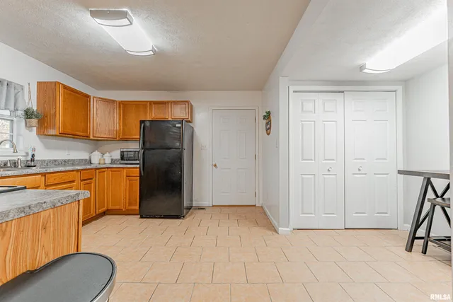 $79,900 | 1227 Delavan Street, Lincoln, IL 62656