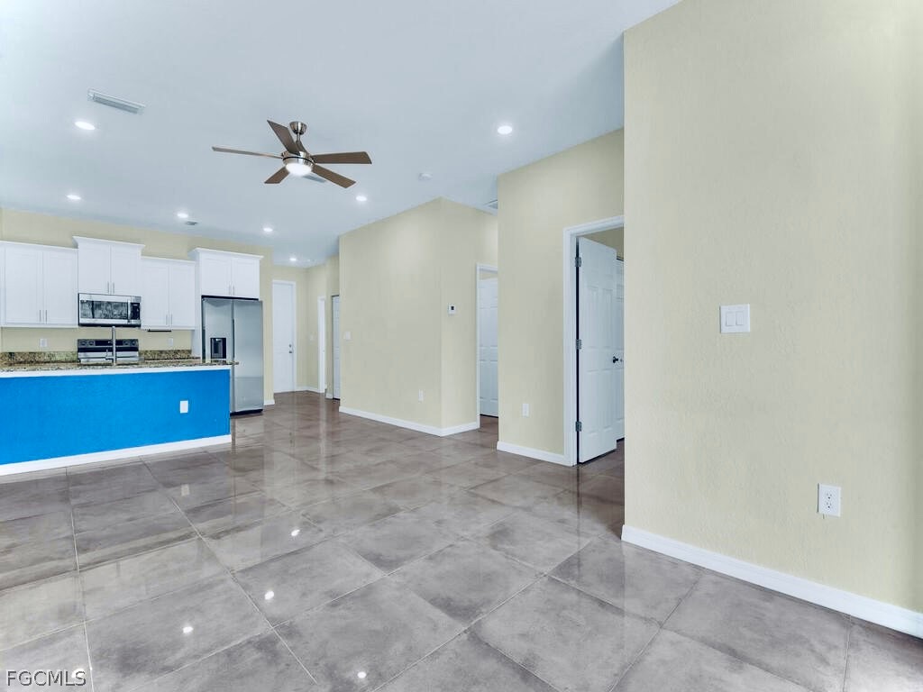 4654 26th Street Southwest Lehigh Acres, FL 33973 - Photo 7 of 22