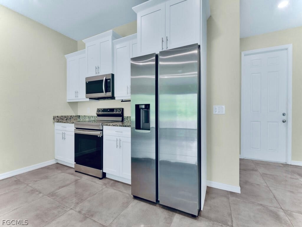 4654 26th Street Southwest Lehigh Acres, FL 33973 - Photo 8 of 22