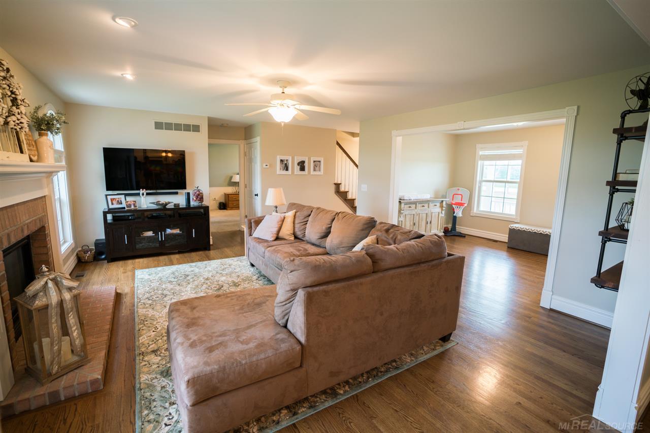 1347 Capac Road Allenton, MI 48002 - Photo 24 of 58 31351350-23.JPG