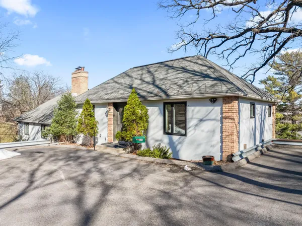 $1,250,000 | 825 3rd Street Southwest, Rochester, MN 55902