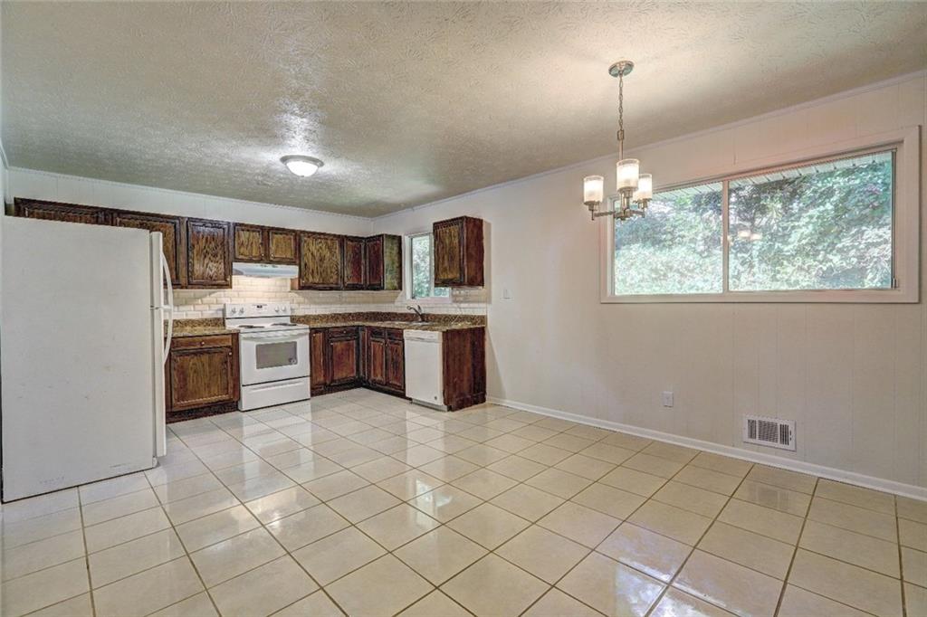 1634 Andora Court Jonesboro, GA 30236 - Photo 5 of 8