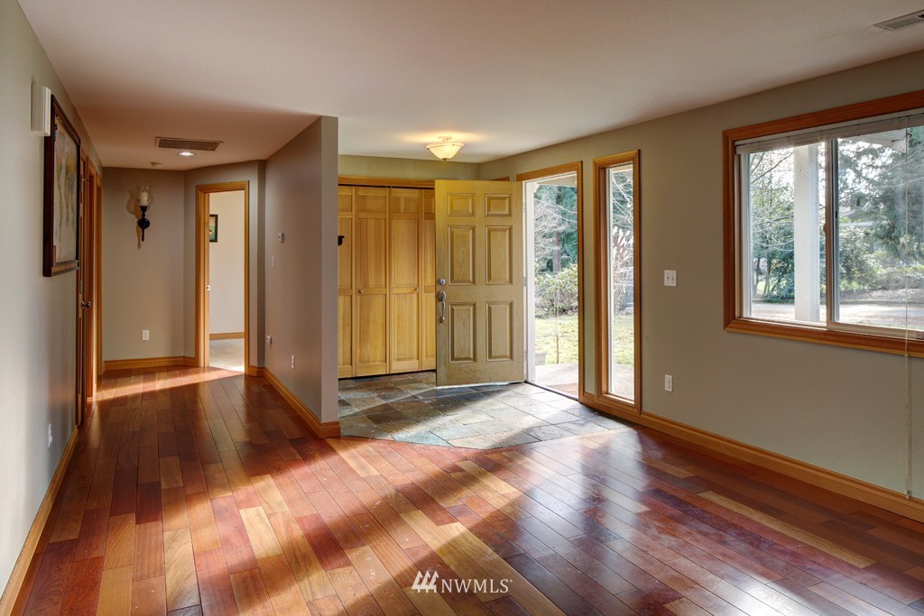 3711 199th Street Southeast Bothell, WA 98012 - Photo 2 of 17
