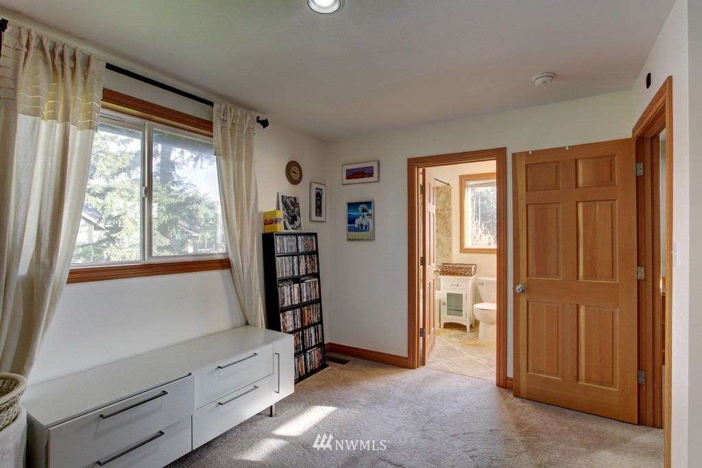 3711 199th Street Southeast Bothell, WA 98012 - Photo 12 of 17