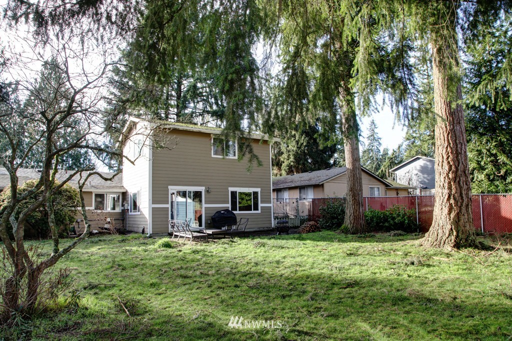 3711 199th Street Southeast Bothell, WA 98012 - Photo 15 of 17