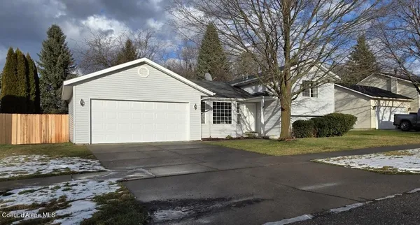 $559,000 | 869 West Mustang Avenue, Hayden, ID 83835