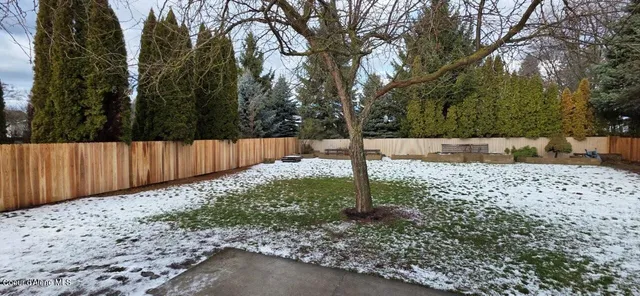 $575,000 | 869 West Mustang Avenue, Hayden, ID 83835