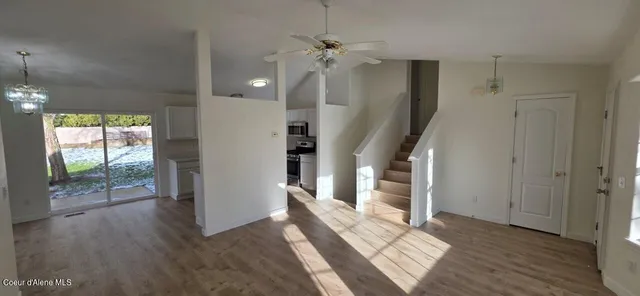 $575,000 | 869 West Mustang Avenue, Hayden, ID 83835