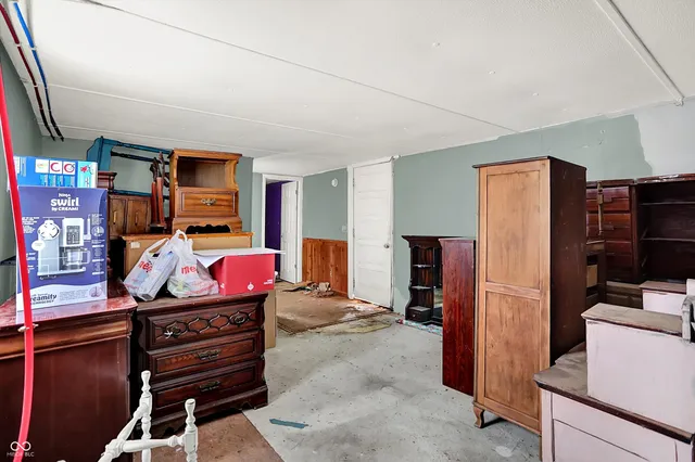 $1 | 11496 North Spring Lake Drive, Mooresville, IN 46158