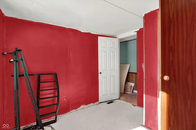 $1 | 11496 North Spring Lake Drive, Mooresville, IN 46158