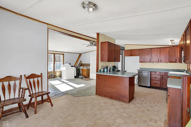 $1 | 11496 North Spring Lake Drive, Mooresville, IN 46158