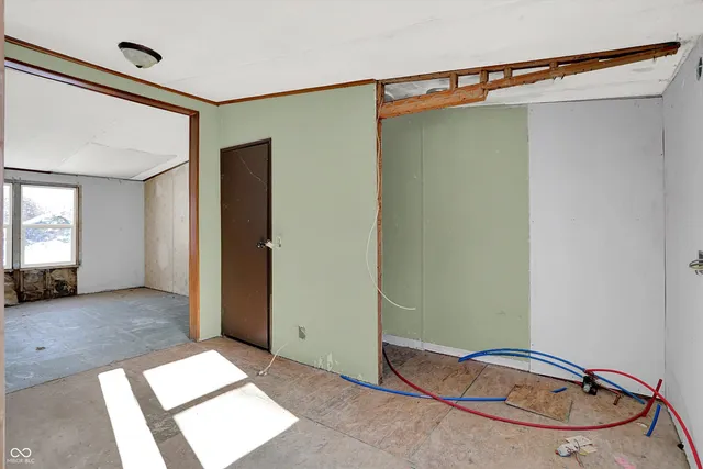 $1 | 11496 North Spring Lake Drive, Mooresville, IN 46158