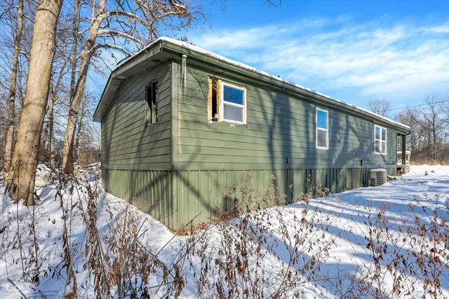 $1 | 11496 North Spring Lake Drive, Mooresville, IN 46158