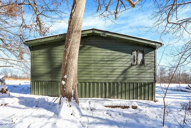 $1 | 11496 North Spring Lake Drive, Mooresville, IN 46158