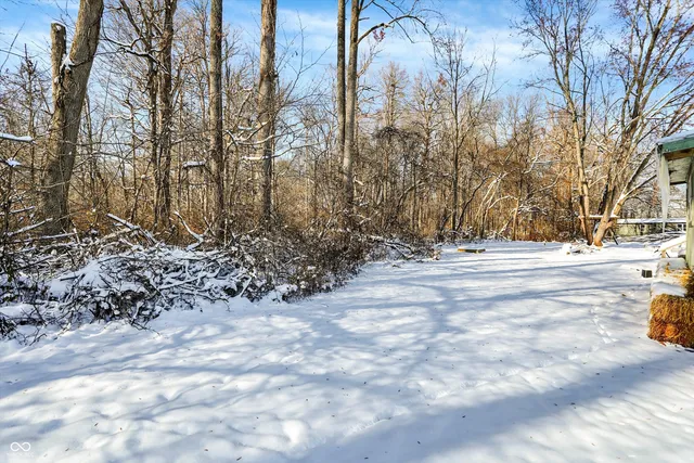 $1 | 11496 North Spring Lake Drive, Mooresville, IN 46158