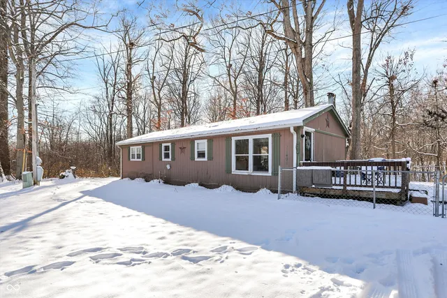 $1 | 11496 North Spring Lake Drive, Mooresville, IN 46158