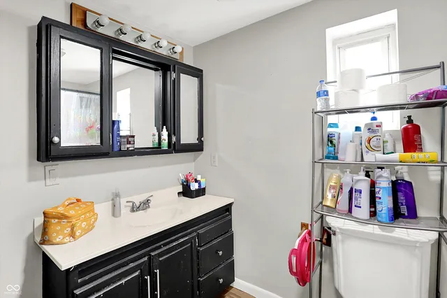 $1 | 11496 North Spring Lake Drive, Mooresville, IN 46158