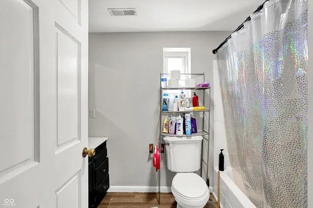 $1 | 11496 North Spring Lake Drive, Mooresville, IN 46158