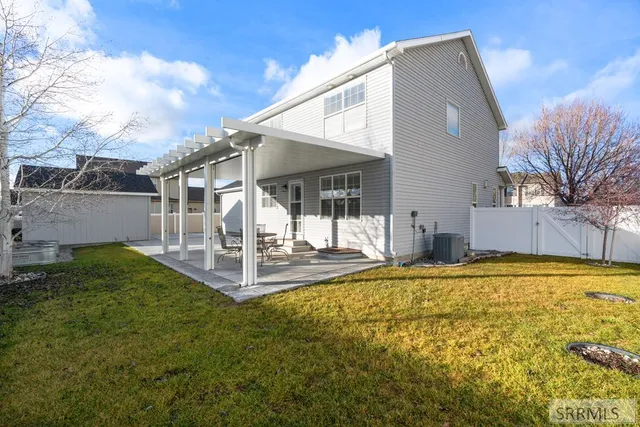 $440,000 | 1580 Summer Way, Idaho Falls, ID 83404