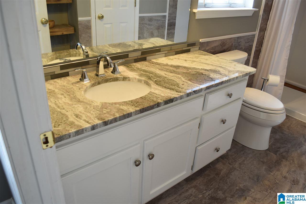 6180 Castle Lane Morris, AL 35116 - Photo 8 of 33
