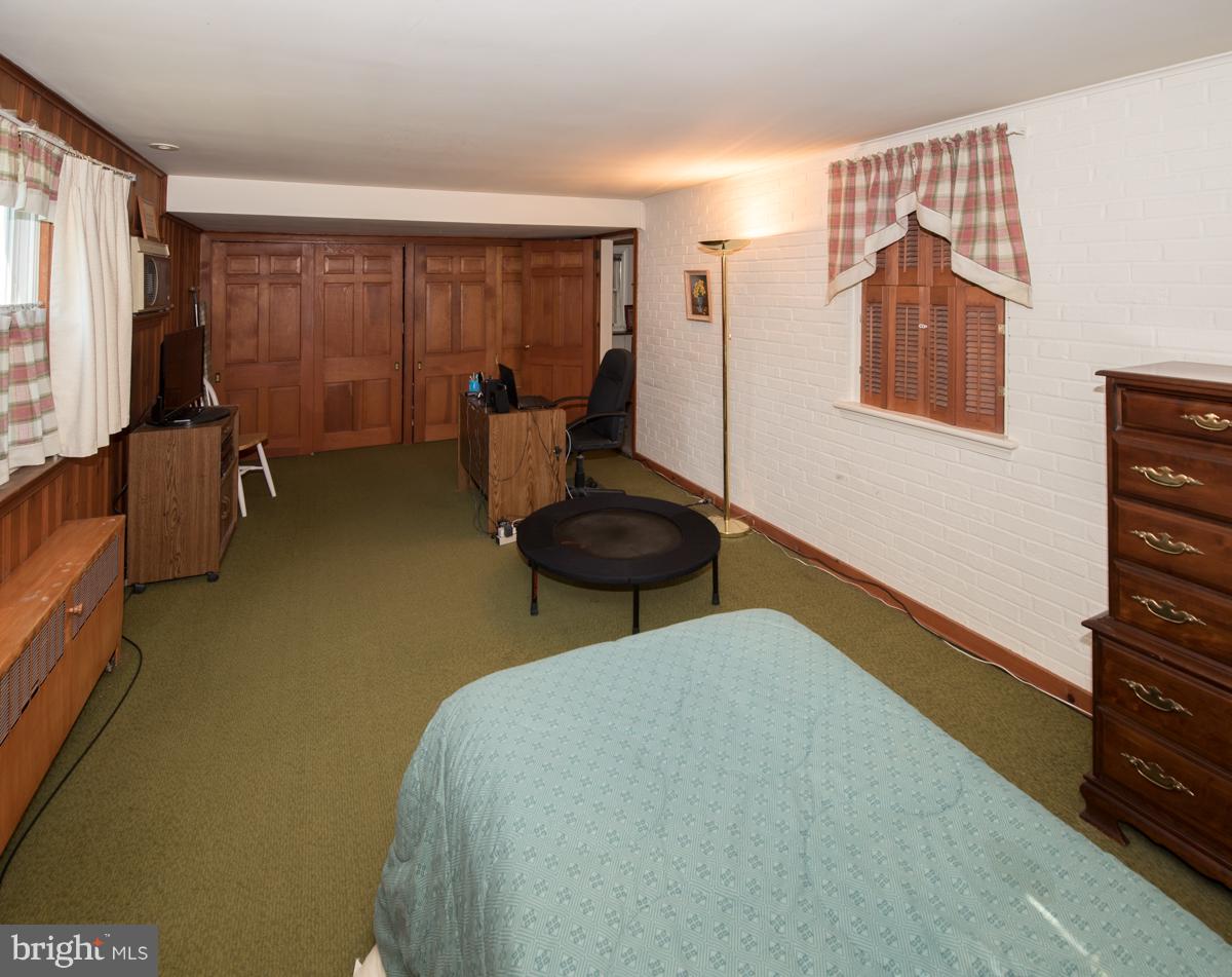 1502 Esbenshade Road Lancaster, PA 17601 - Photo 23 of 25 Bedroom4
