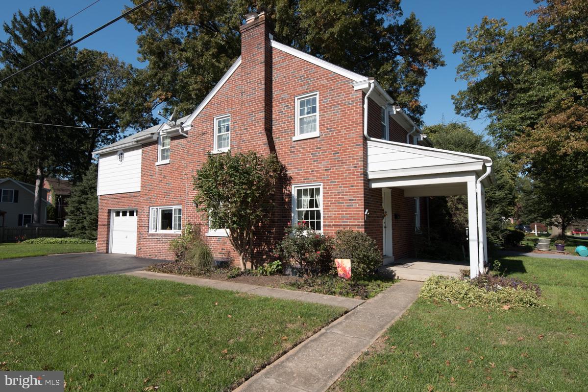 1502 Esbenshade Road Lancaster, PA 17601 - Photo 3 of 25 Side View