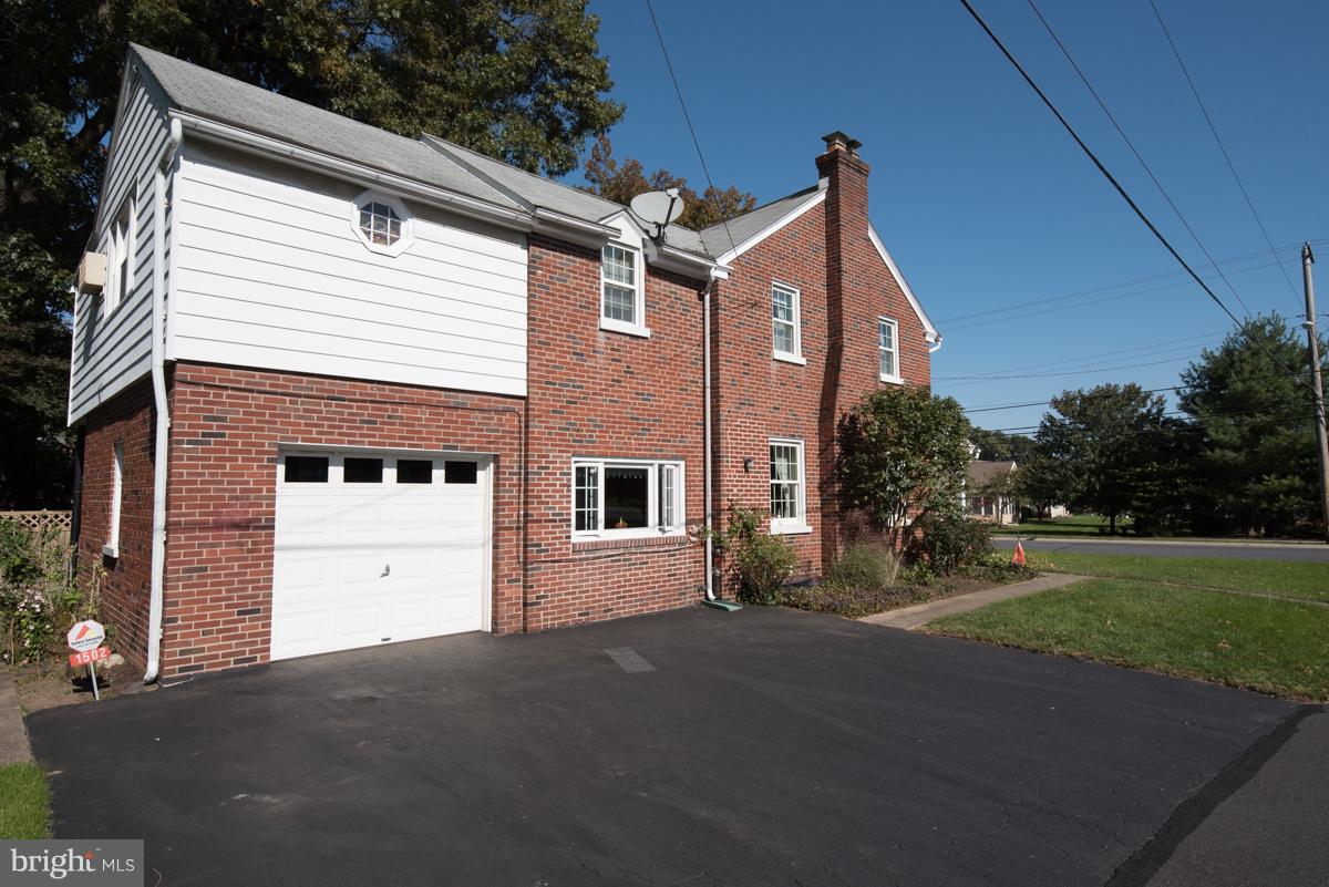 1502 Esbenshade Road Lancaster, PA 17601 - Photo 4 of 25 Another Side View