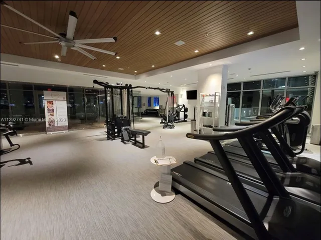 $9,500 | 300 Sunny Isles Boulevard, Unit 41202, Sunny Isles Beach, FL 33160