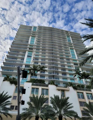 $9,500 | 300 Sunny Isles Boulevard, Unit 41202, Sunny Isles Beach, FL 33160