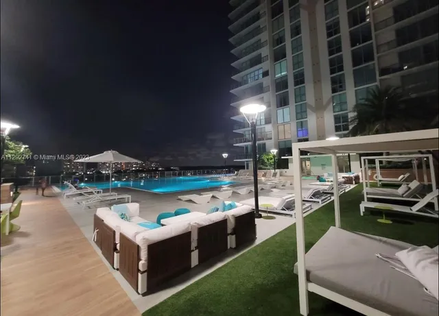 $9,500 | 300 Sunny Isles Boulevard, Unit 41202, Sunny Isles Beach, FL 33160