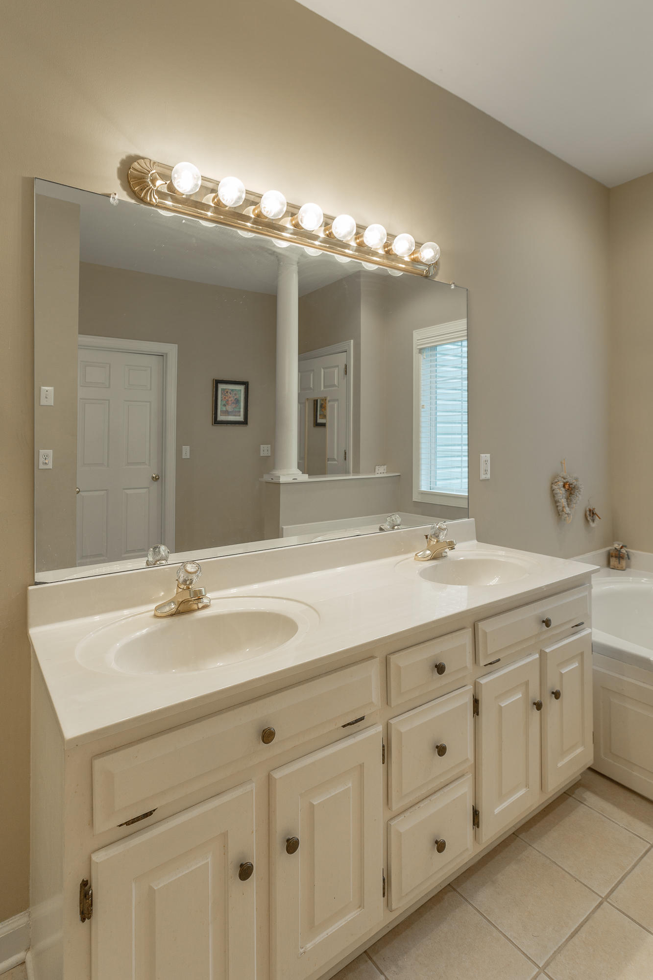 1104 Clift Cave Road Soddy Daisy, TN 37379 - Photo 29 of 63 1104 Clift Cave Road INT-28