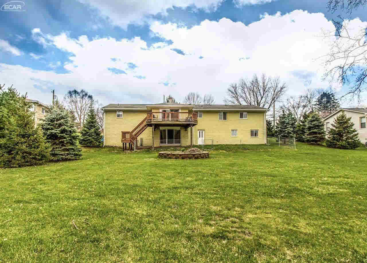 2691 Earl Lake Road Howell, MI 48843 - Photo 39 of 68 21280302-38.JPG