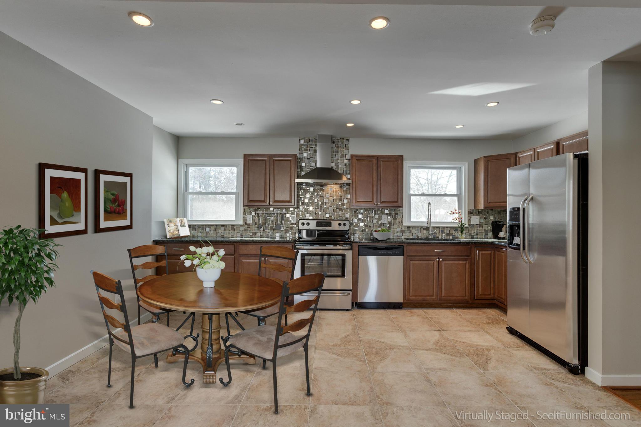 15301 Thoroughfare Road Gainesville, VA 20155 - Photo 2 of 30 Kitchen