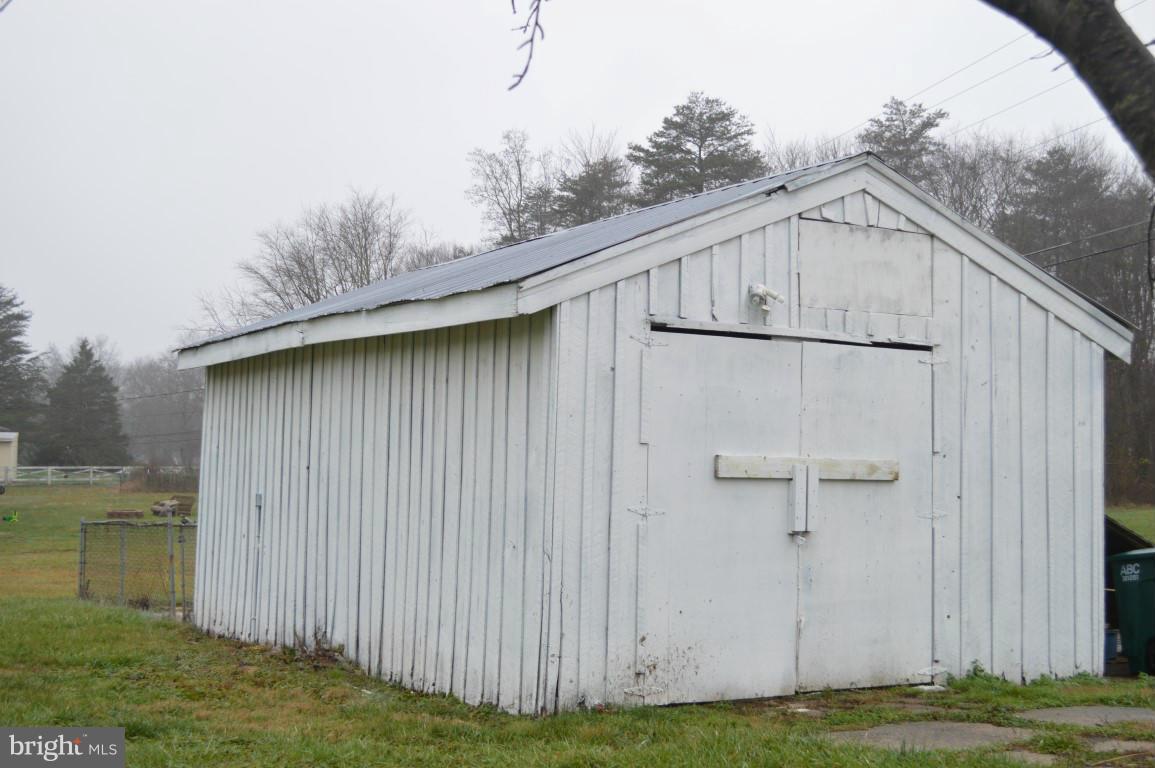 15301 Thoroughfare Road Gainesville, VA 20155 - Photo 27 of 30 Shed