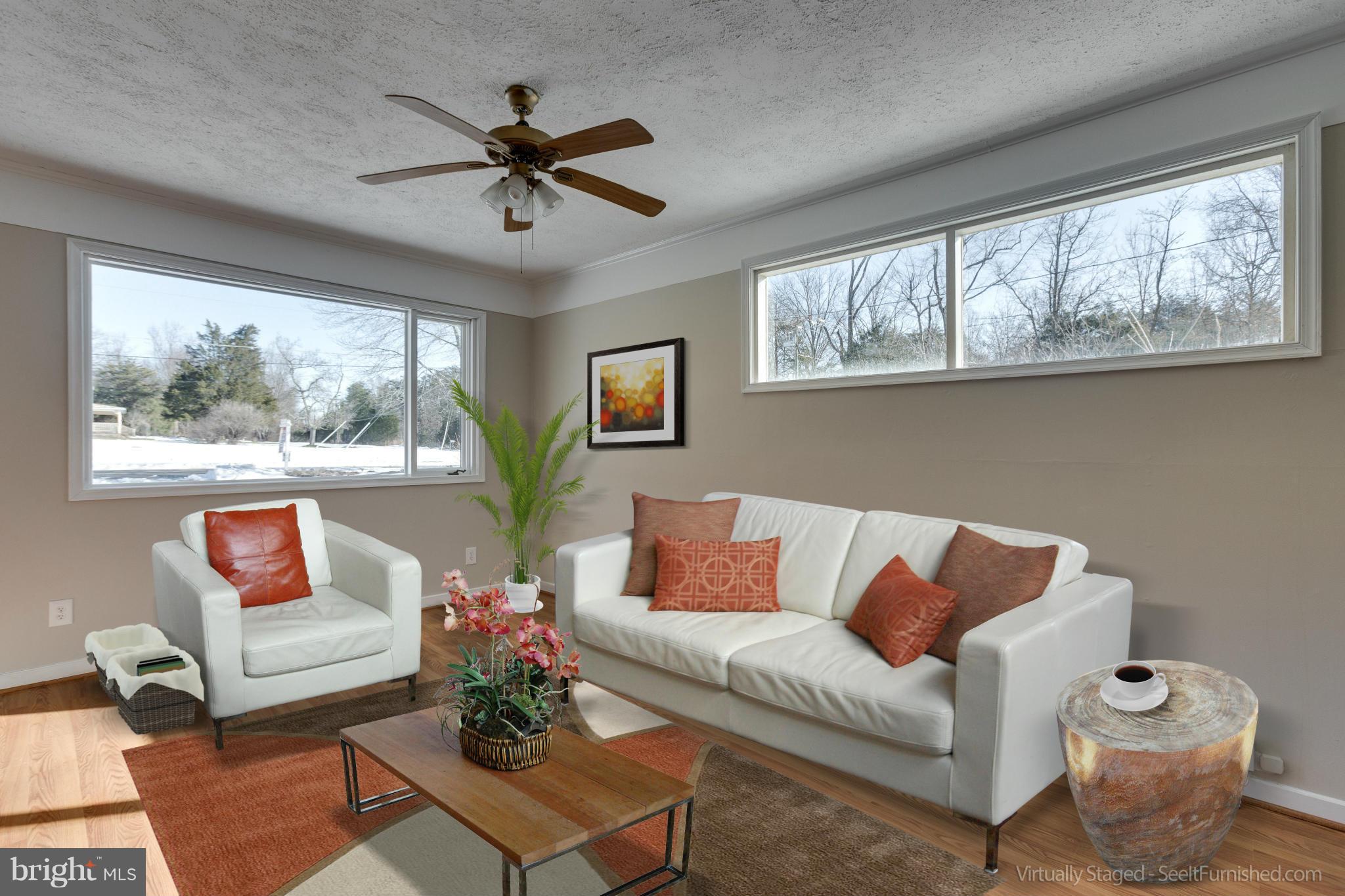 15301 Thoroughfare Road Gainesville, VA 20155 - Photo 4 of 30 Family Room