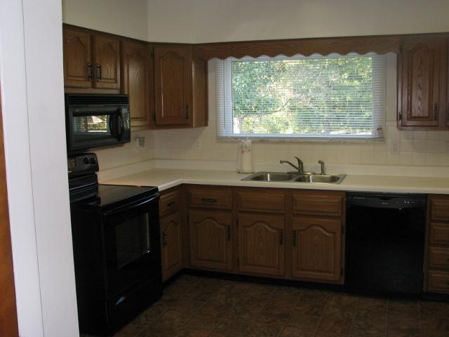 156 North Franklin Road Indianapolis, IN 46219 - Photo 7 of 17 Gallery Image 7