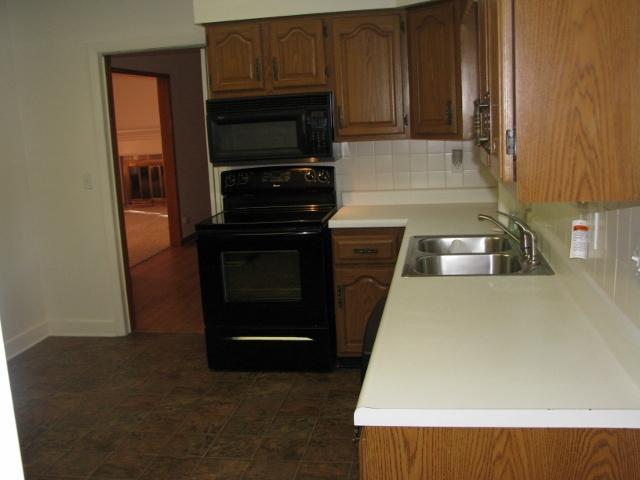 156 North Franklin Road Indianapolis, IN 46219 - Photo 8 of 17 Gallery Image 8