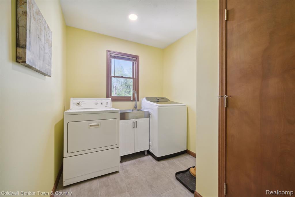63870 Eight Mile Road South Lyon, MI 48178 - Photo 13 of 36