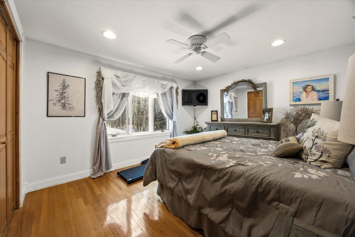 26 Old Country Way Limerick, ME 04048 - Photo 17 of 46 Bedroom 1