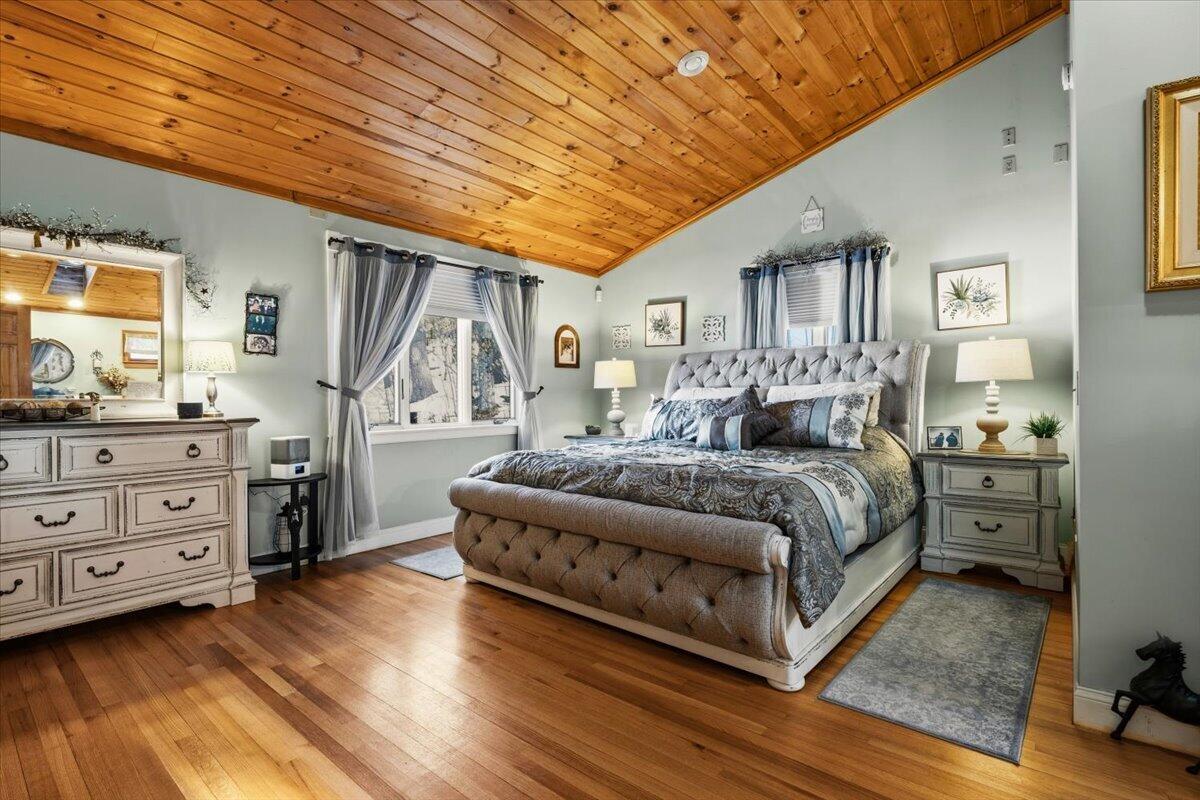 26 Old Country Way Limerick, ME 04048 - Photo 19 of 46 Primary bedroom