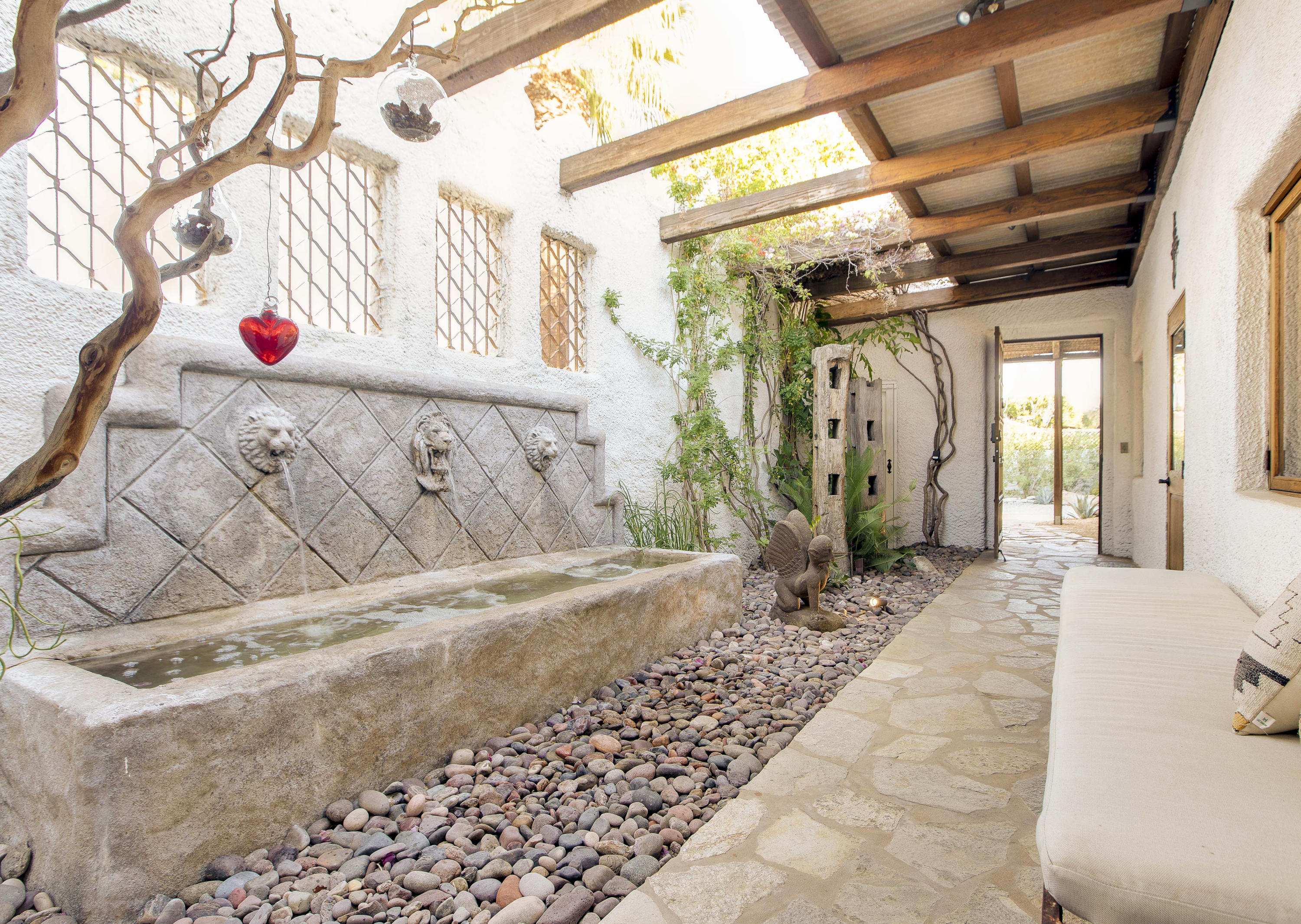 71607 Sahara Road Rancho Mirage, CA 92270 - Photo 26 of 40 a view of a interior of the house