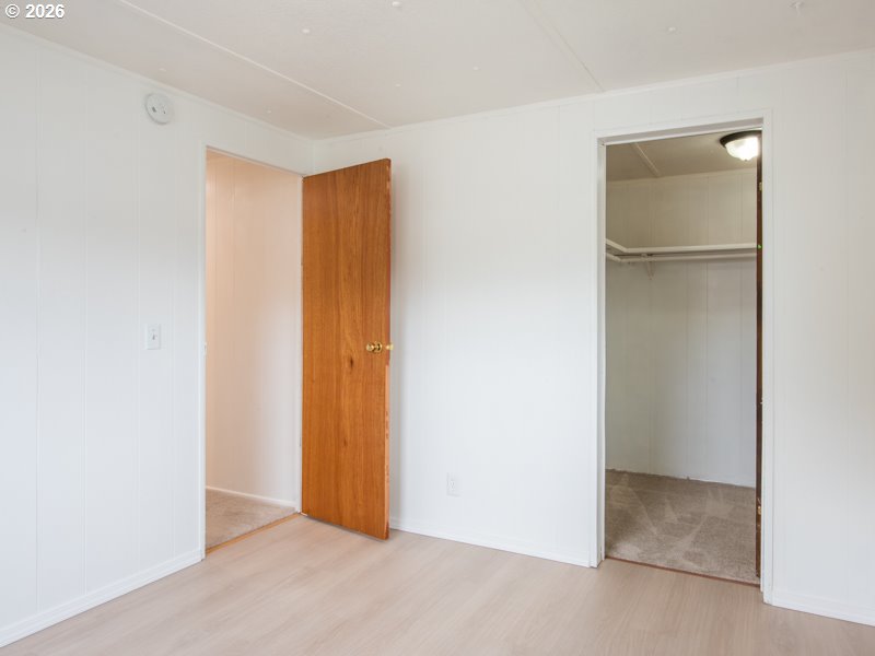 3950 Coburg Road, Unit 52 Eugene, OR 97408 - Photo 17 of 39