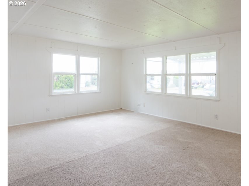 3950 Coburg Road, Unit 52 Eugene, OR 97408 - Photo 28 of 39