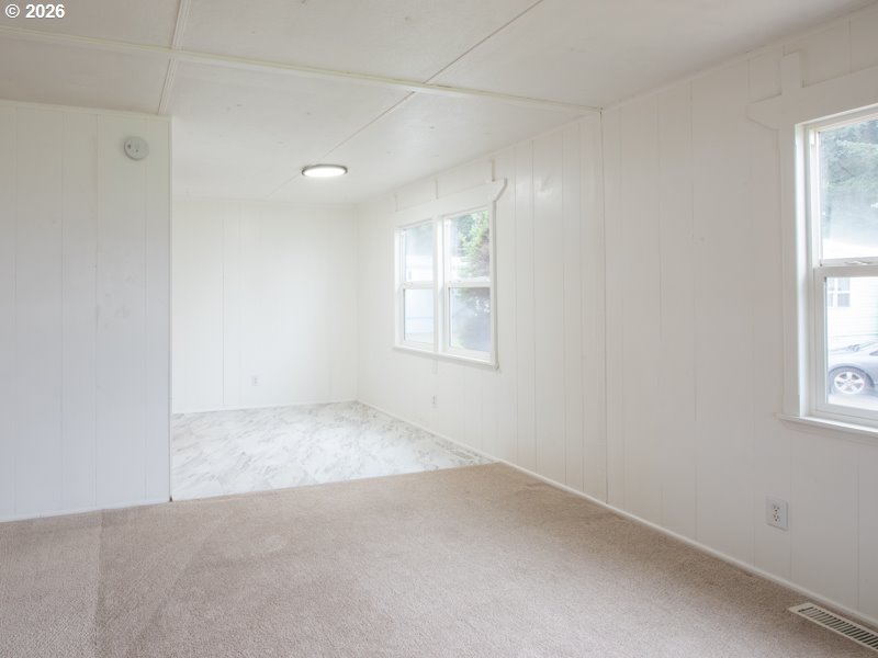 3950 Coburg Road, Unit 52 Eugene, OR 97408 - Photo 6 of 39