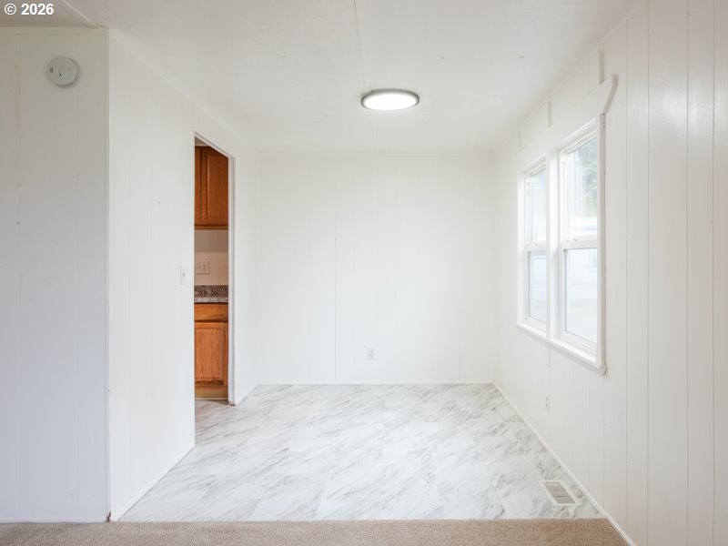 3950 Coburg Road, Unit 52 Eugene, OR 97408 - Photo 9 of 39