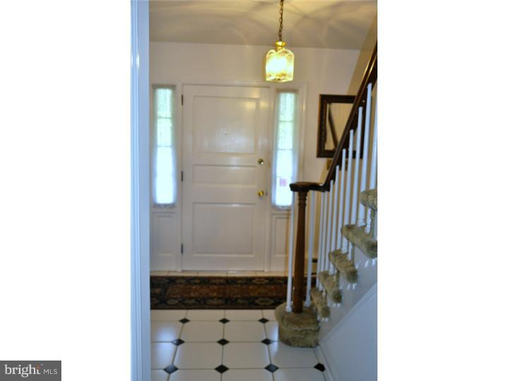 46 Hogback Road Chesterfield, NJ 08515 - Photo 2 of 24 Foyer