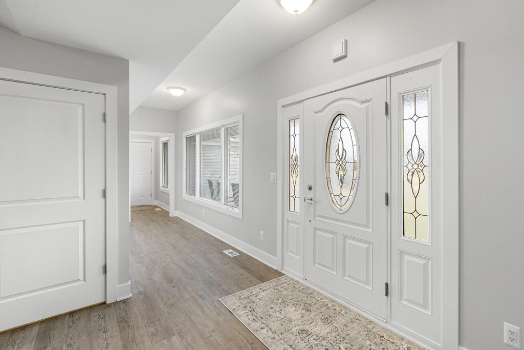 1735 Goodells Road Goodells, MI 48027 - Photo 5 of 34 Foyer