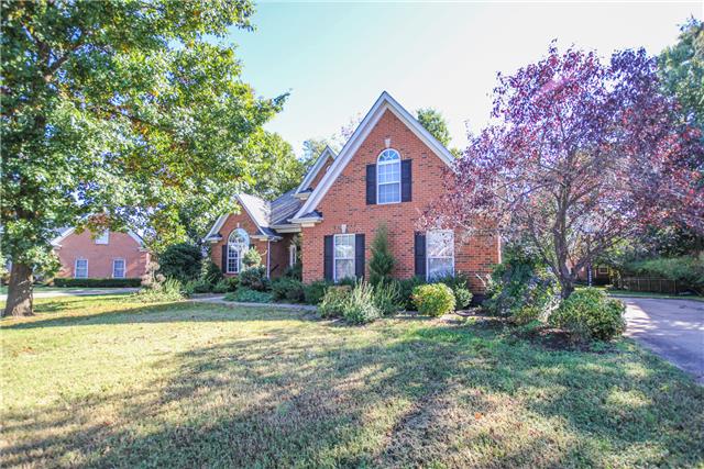 2911 Wolves Trail Murfreesboro, TN 37127 - Photo 2 of 13 STUNNING CURB APPEAL, MATURE LANDSCAPING!!
