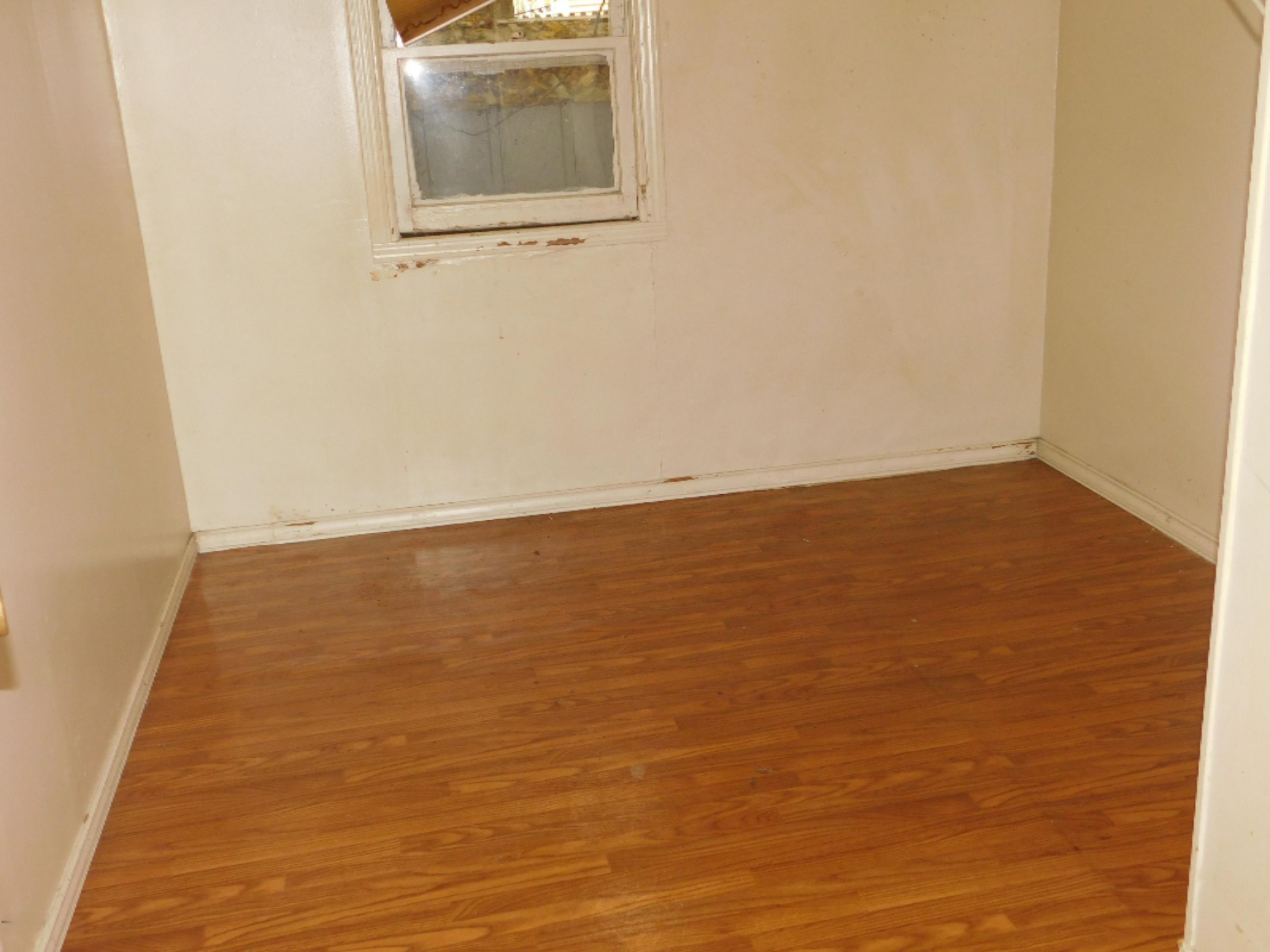 69221 Elkhart Road Edwardsburg, MI 49112 - Photo 7 of 14 DSCN2525