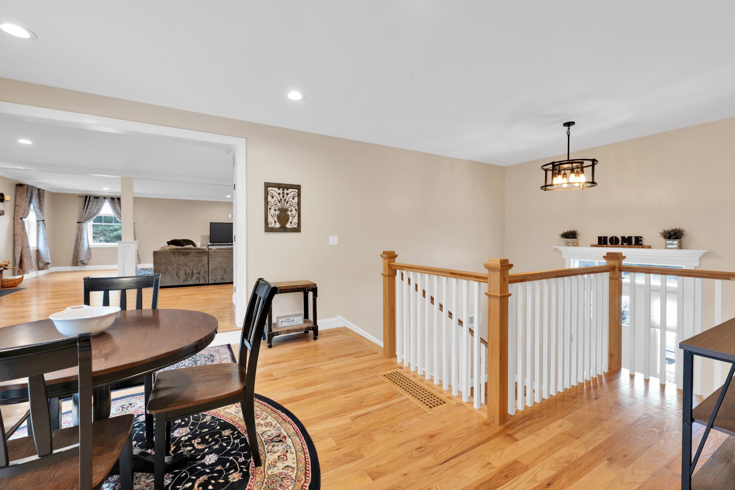 25 Riverview Circle Litchfield, NH 03052 - Photo 11 of 50